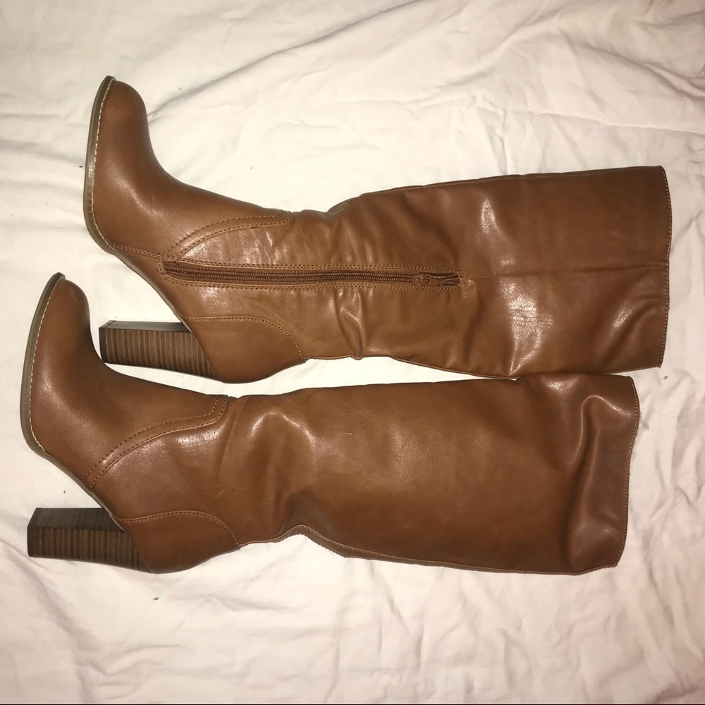 Brown heel boots